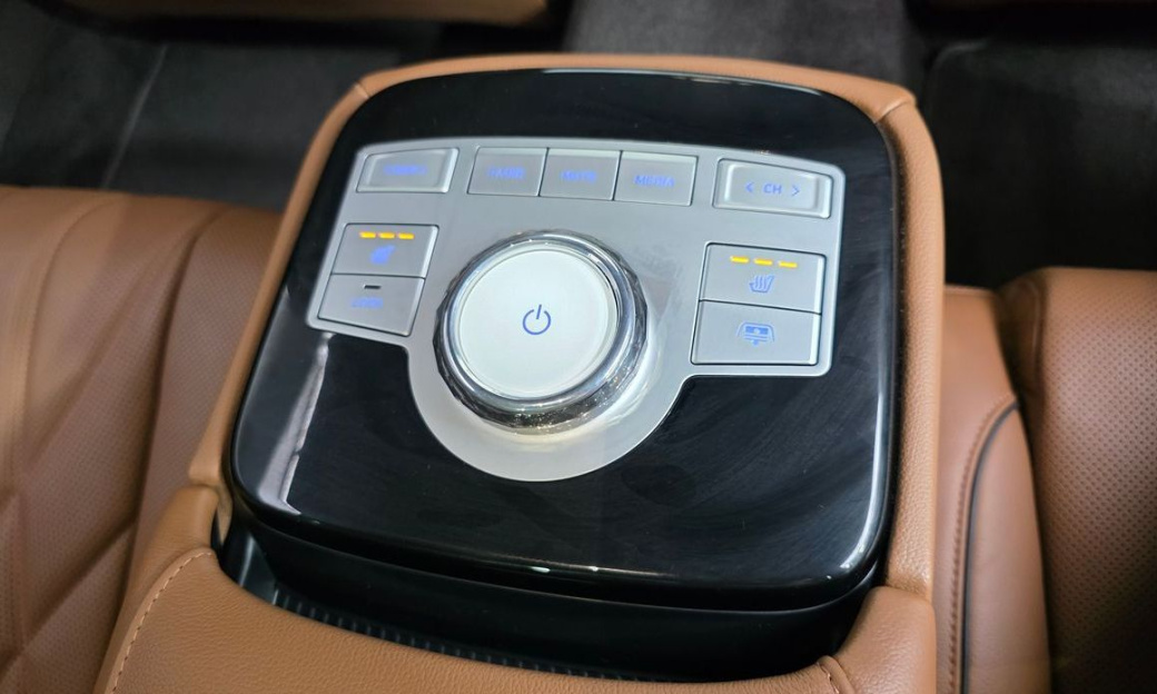 Genesis G80 Gasoline 2.5 Turbo AWD, 2023