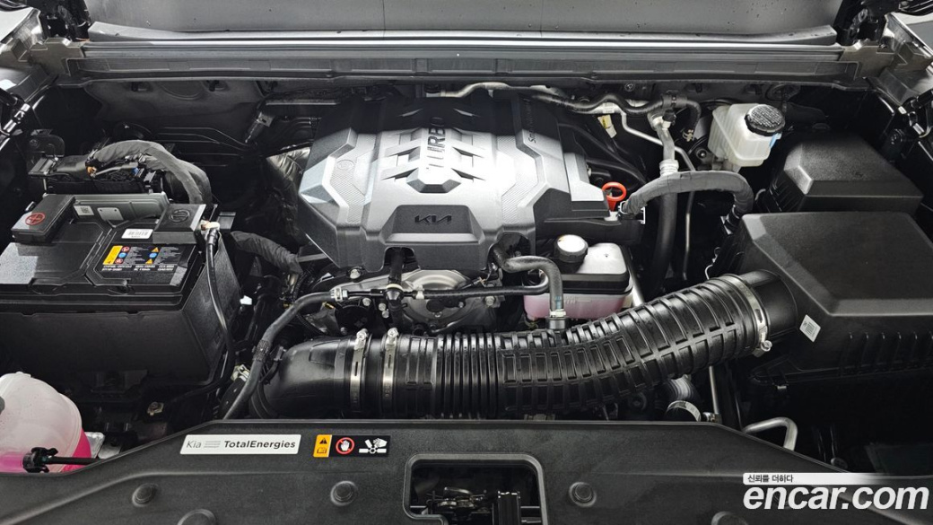 Kia Tasman 2.5T Gasoline 4WD, 2026