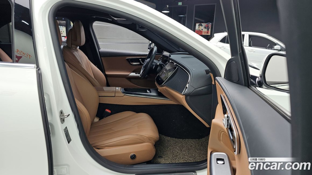Mercedes-Benz E-Class E220d 4MATIC Exclusive, 2024