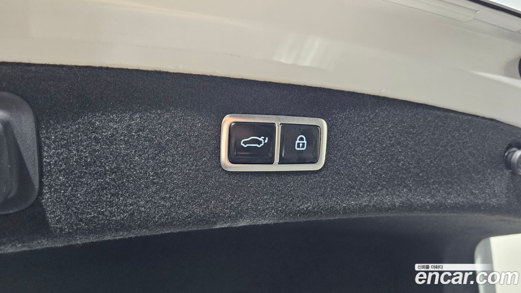 Genesis G80 Gasoline 2.5 Turbo AWD, 2025