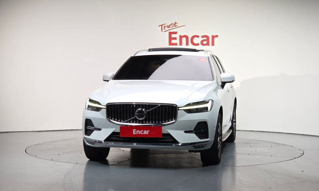 Volvo XC60 B5 Inscription, 2022