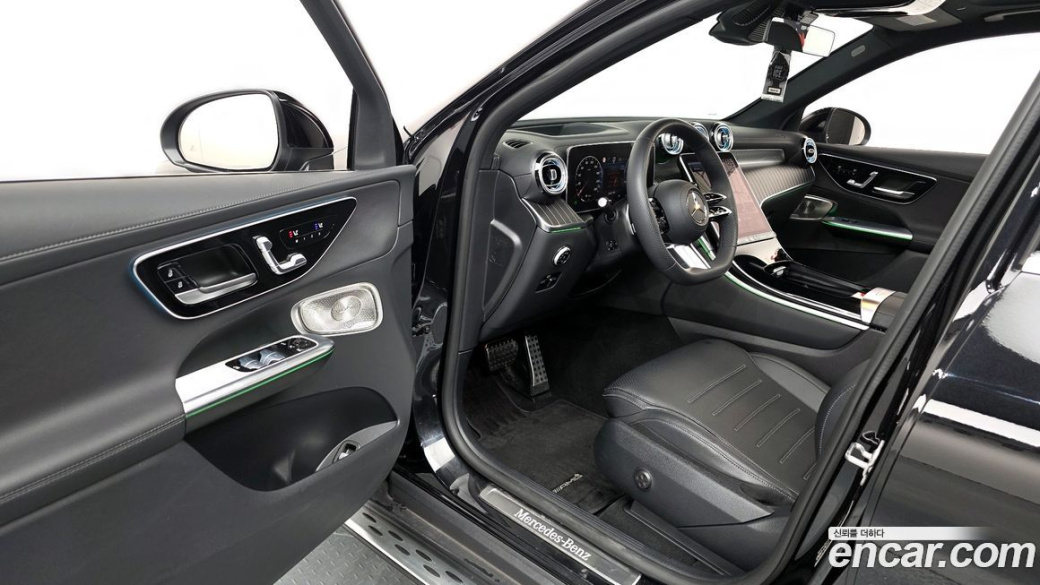 Mercedes-Benz GLC-Class GLC300 4MATIC AMG Line, 2023