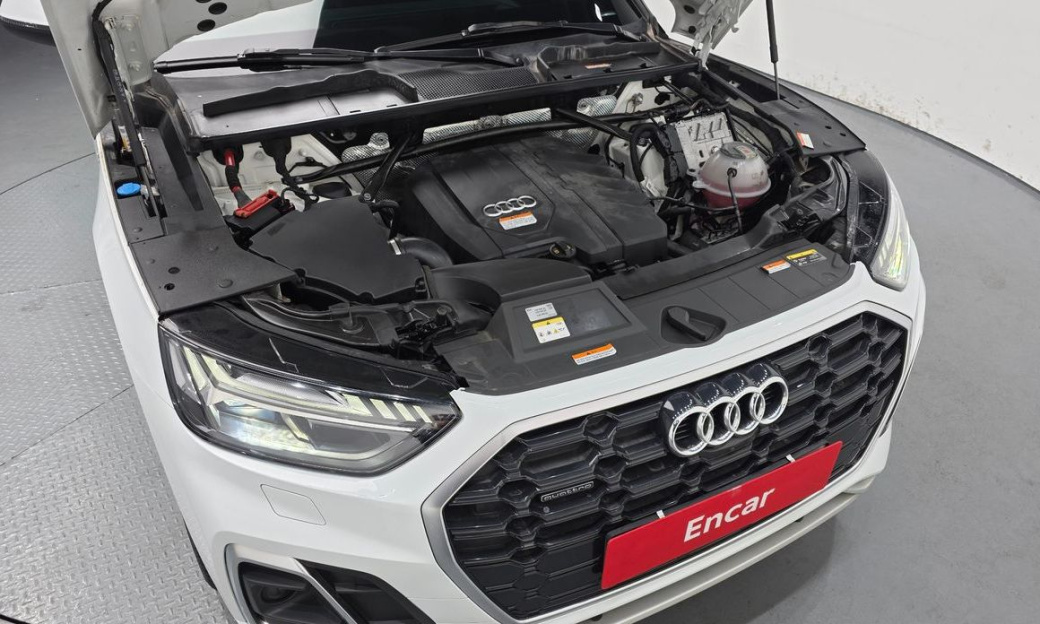 Audi Q5 45 TFSI Quattro Premium, 2022