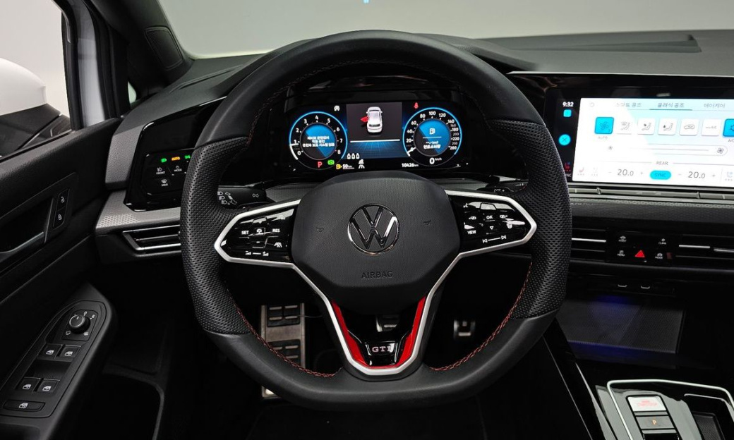 Volkswagen Golf 2.0 GTI, 2024