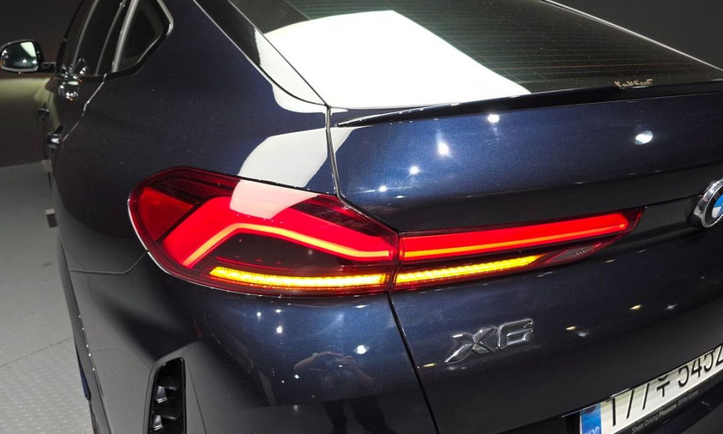 BMW X6 xDrive40i M Sport, 2025