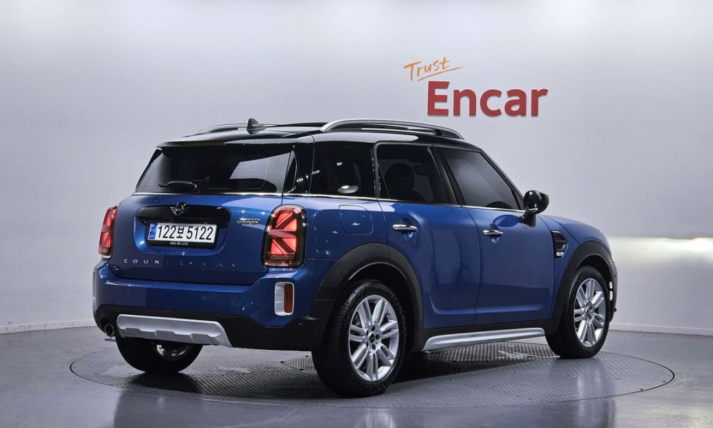Mini Countryman Classic Plus Launch Pack, 2023