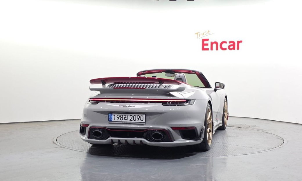 Porsche 911 Turbo S Cabriolet, 2022