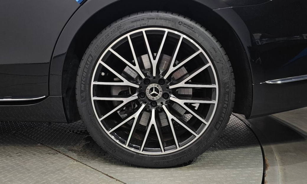 Mercedes-Benz S-Class S580L 4MATIC, 2022