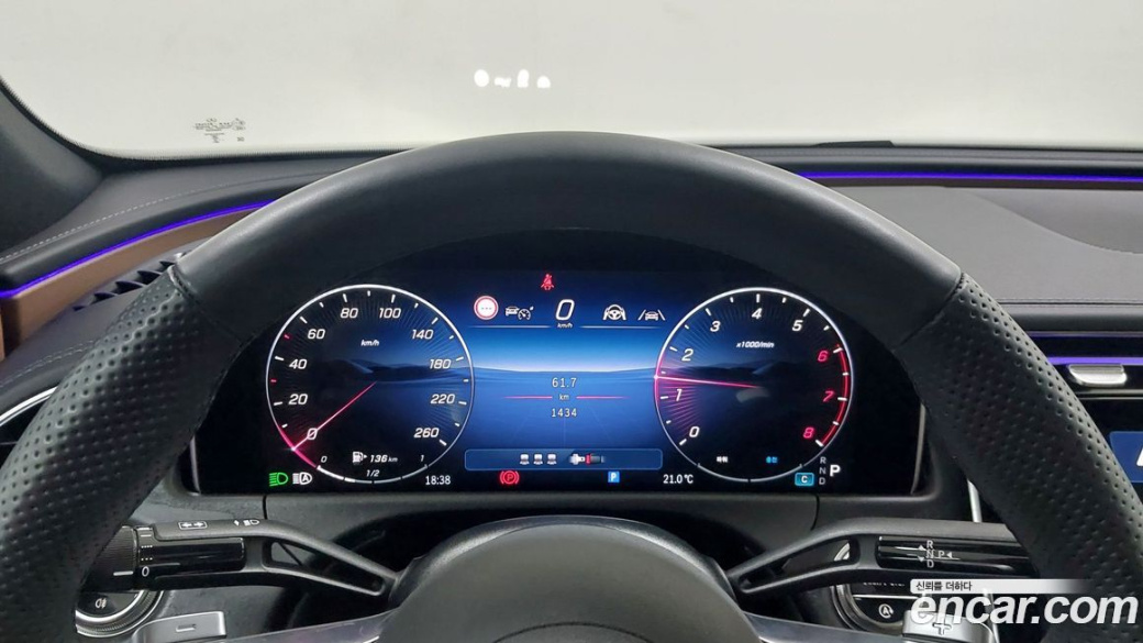 Mercedes-Benz E-Class E200 AMG Line, 2026