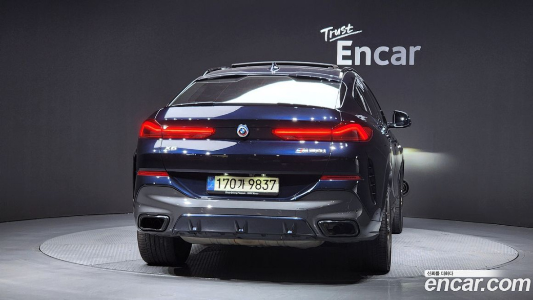 BMW X6 M50i, 2023