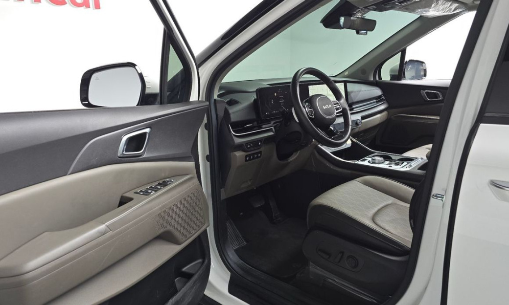 Kia Carnival 9-Seater Noblesse, 2025