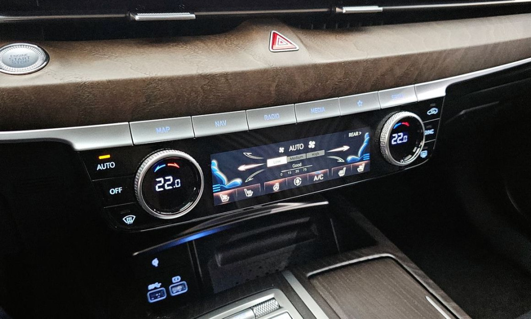 Genesis G80 Gasoline 2.5 Turbo AWD, 2022