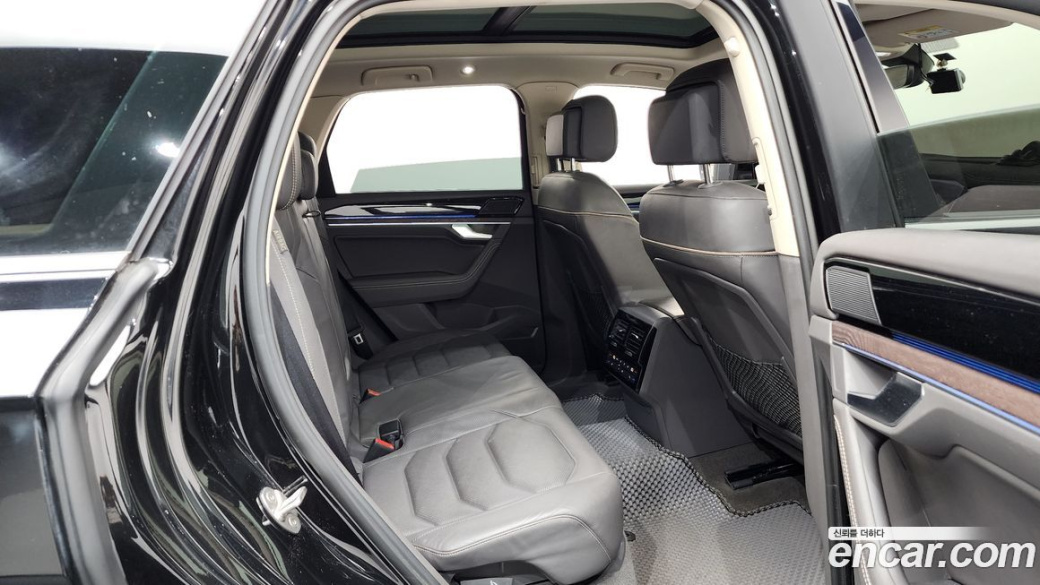 Volkswagen Touareg 3.0 TDI Prestige, 2023
