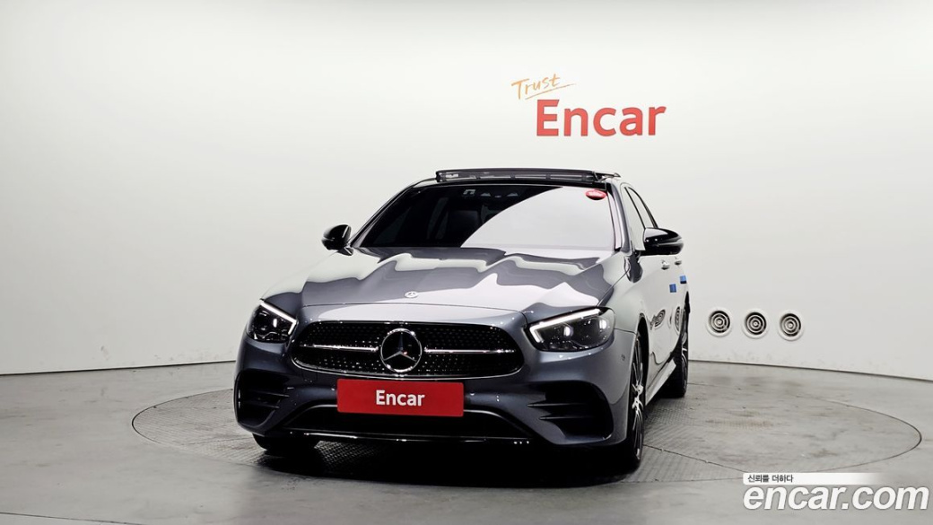 Mercedes-Benz E-Class E350 4MATIC AMG Line, 2023