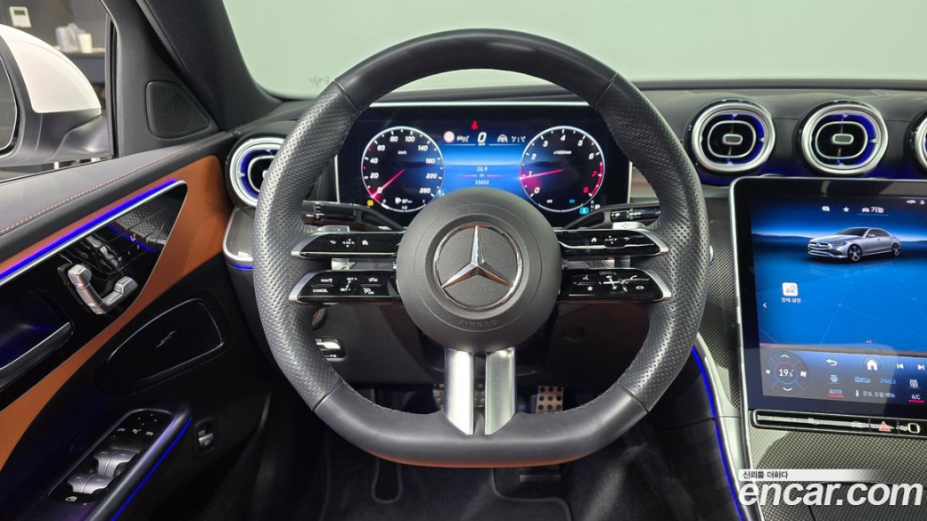 Mercedes-Benz C-Class C300 4MATIC AMG Line, 2023