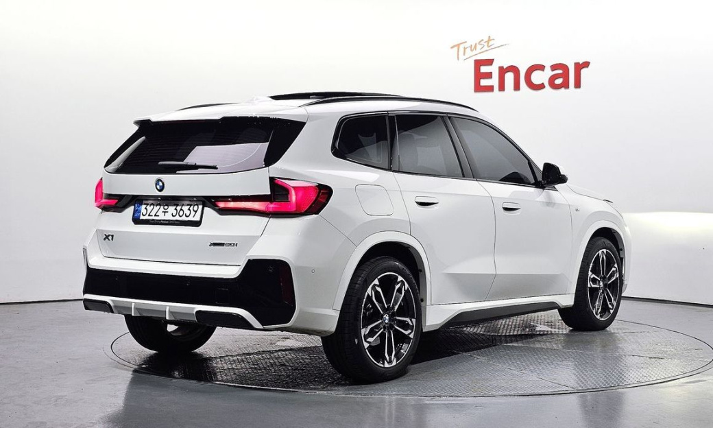 BMW X1 xDrive 20i M Sport, 2024