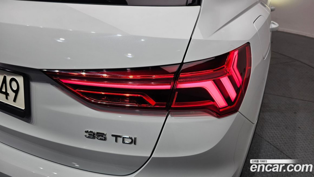 Audi Q3 35 TDI, 2022