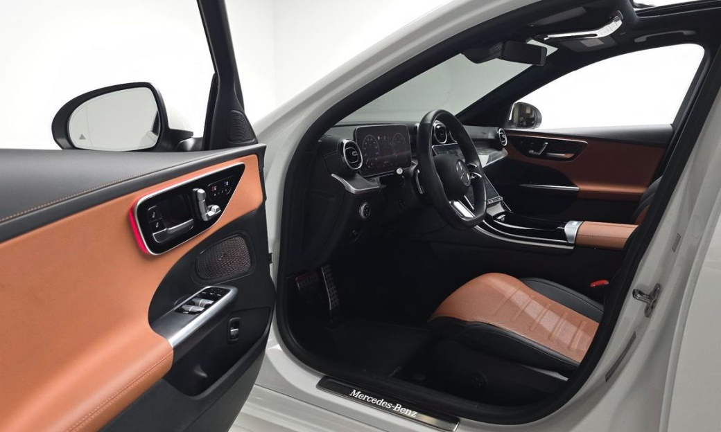 Mercedes-Benz C-Class C200 AMG Line, 2024