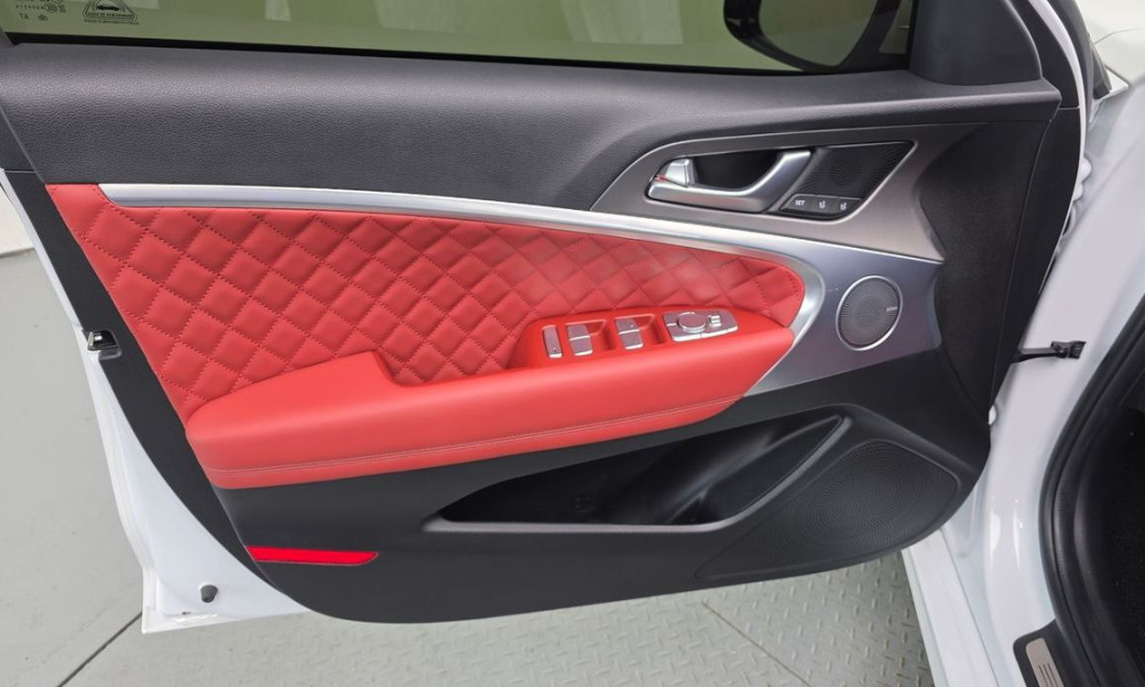 Genesis G70 Gasoline 2.5T 2WD, 2024