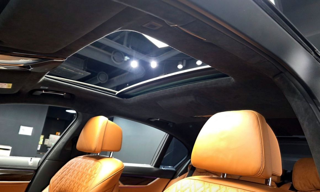 BMW 7-Series 730d xDrive Design Pure Excellence, 2022