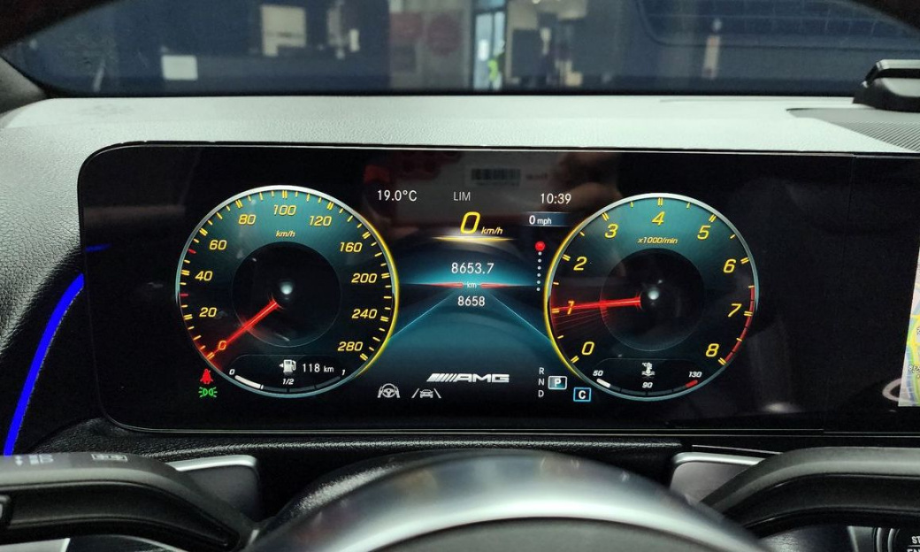Mercedes-Benz GLB-Class AMG GLB35 4MATIC, 2023