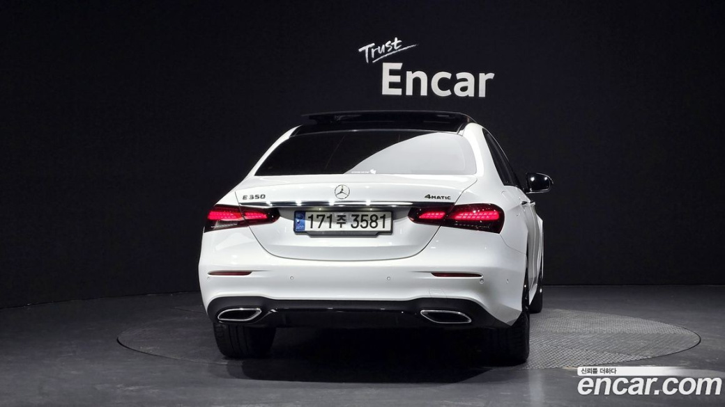 Mercedes-Benz E-Class E350 4MATIC AMG Line, 2023