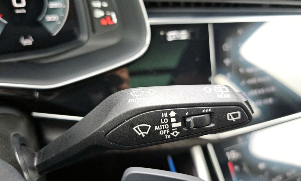 Audi Q7 45 TDI Quattro Premium, 2023