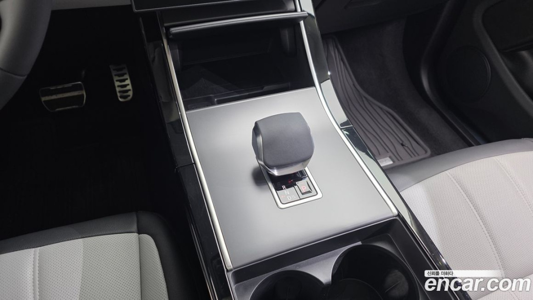 Land Rover Range Rover Evoque P250 Dynamic SE, 2024