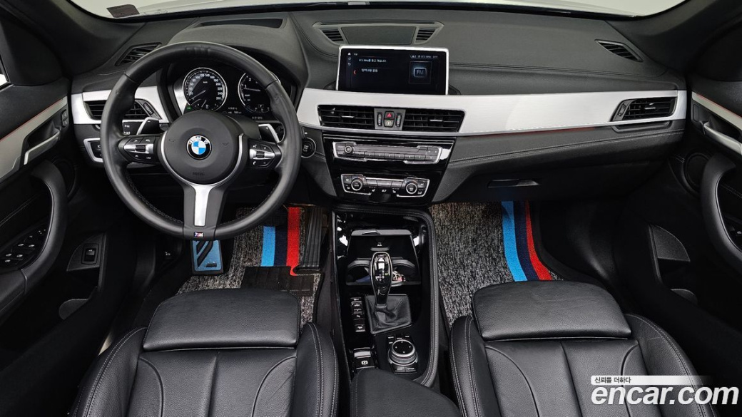BMW X1 xDrive 20i M Sport, 2022