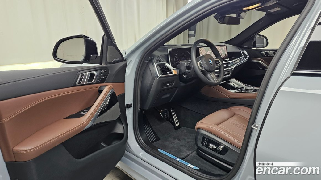 BMW X6 xDrive40i M Sport, 2025