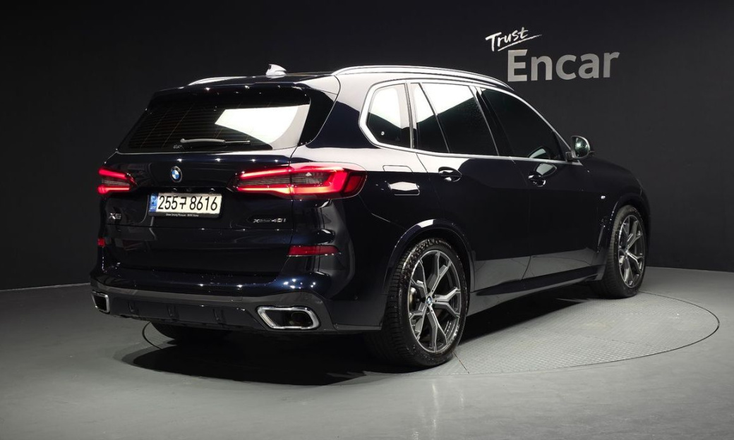 BMW X5 xDrive 40i M Sport, 2022