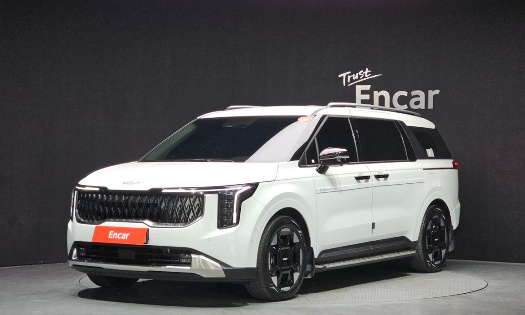 Kia Carnival 9-Seater Noblesse, 2024