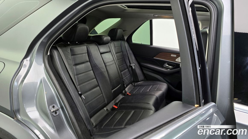 Mercedes-Benz GLE-Class GLE450 4MATIC, 2021
