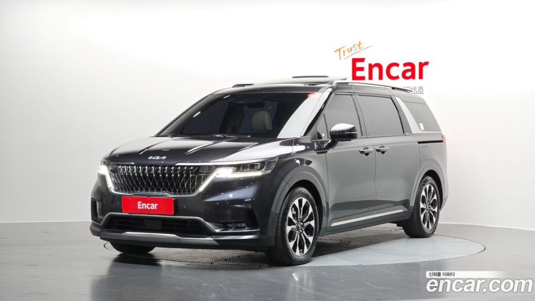 Kia Carnival 9-Seater Signature, 2023
