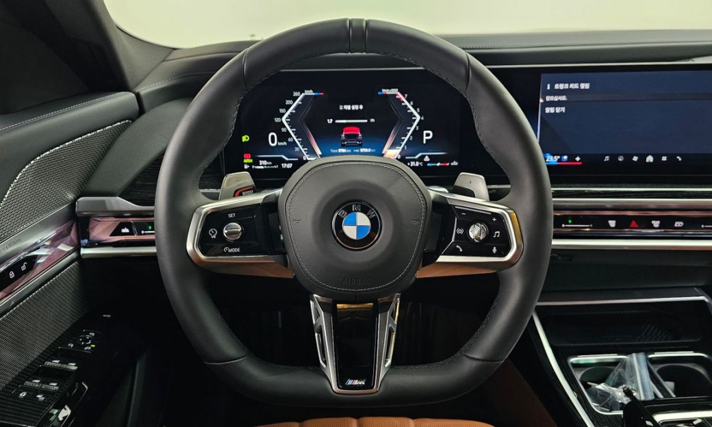 BMW 7-Series 740i xDrive M Sport, 2025