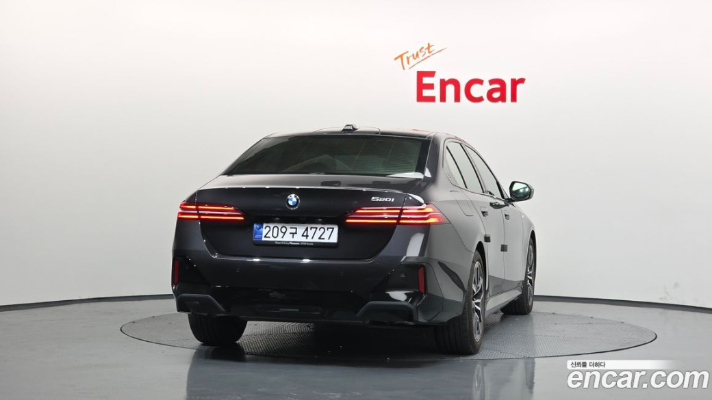 BMW 5-Series 520i M Sport, 2025