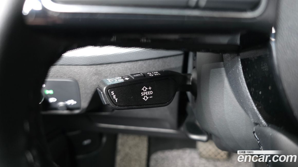 Audi Q2 35 TDI Premium, 2023