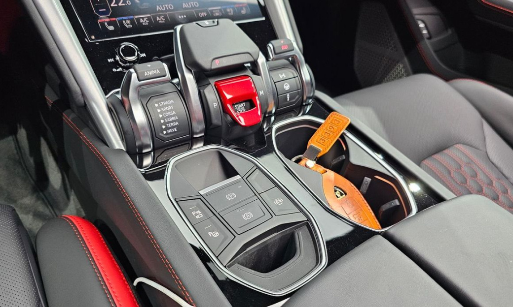 Lamborghini Urus 4.0 V8 S, 2024