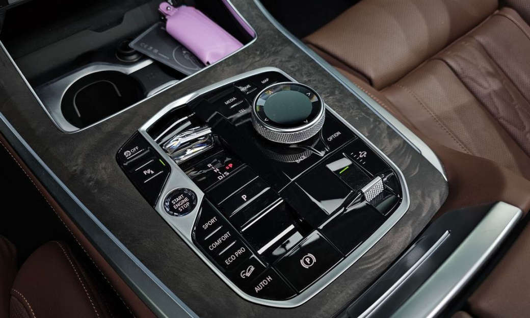 BMW X5 xDrive 40i xLine, 2024