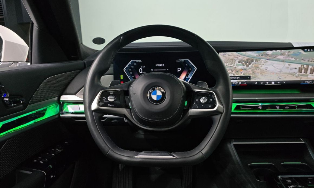 BMW 7-Series 740i sDrive Design Pure Excellence, 2023