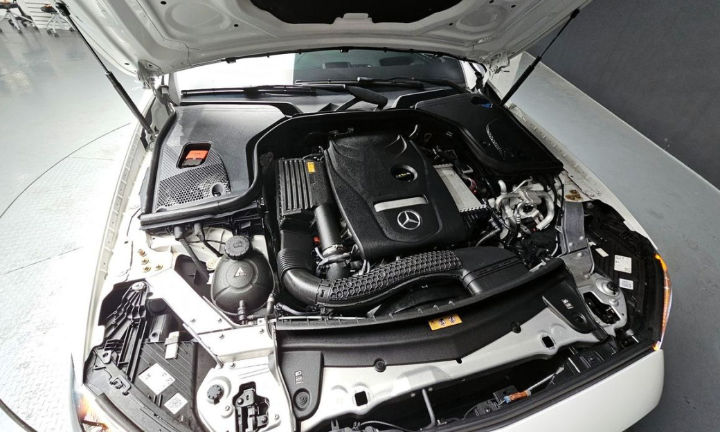 Mercedes-Benz E-Class E250 AMG Line, 2023