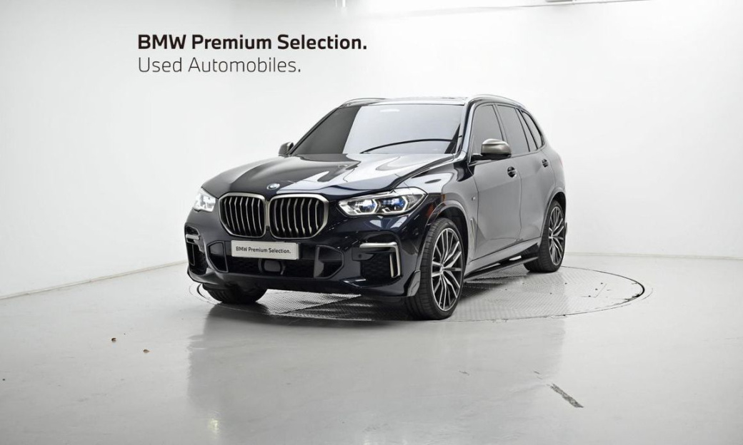 BMW X5 M50i, 2022