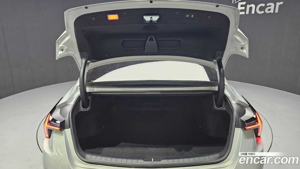Kia K8 2.5 Gasoline 2WD, 2025