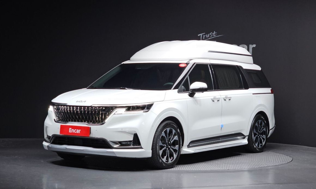 Kia Carnival 7-Seater Hi-Limousine, 2022