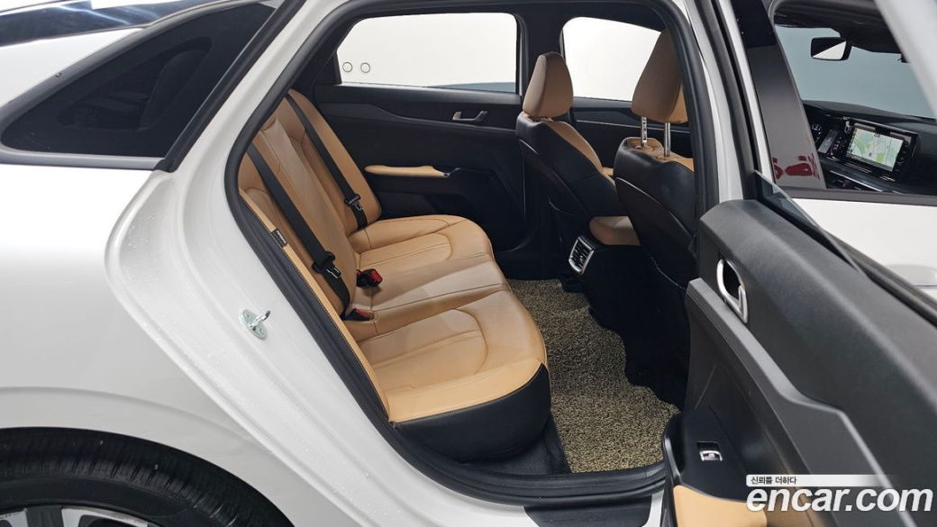 Kia K5 2.0, 2023