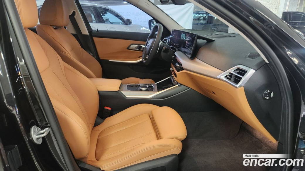 BMW 3-Series 320i, 2025