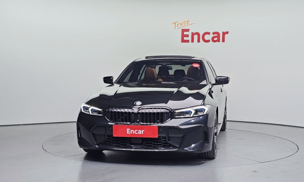 BMW 3-Series 320i M Sport, 2024