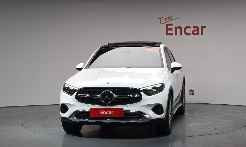 Mercedes-Benz GLC-Class GLC300 4MATIC Avnatgarde Coupe, 2025