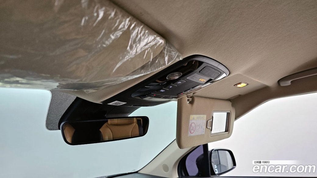 Kia Carnival 7-Seater Signature, 2022