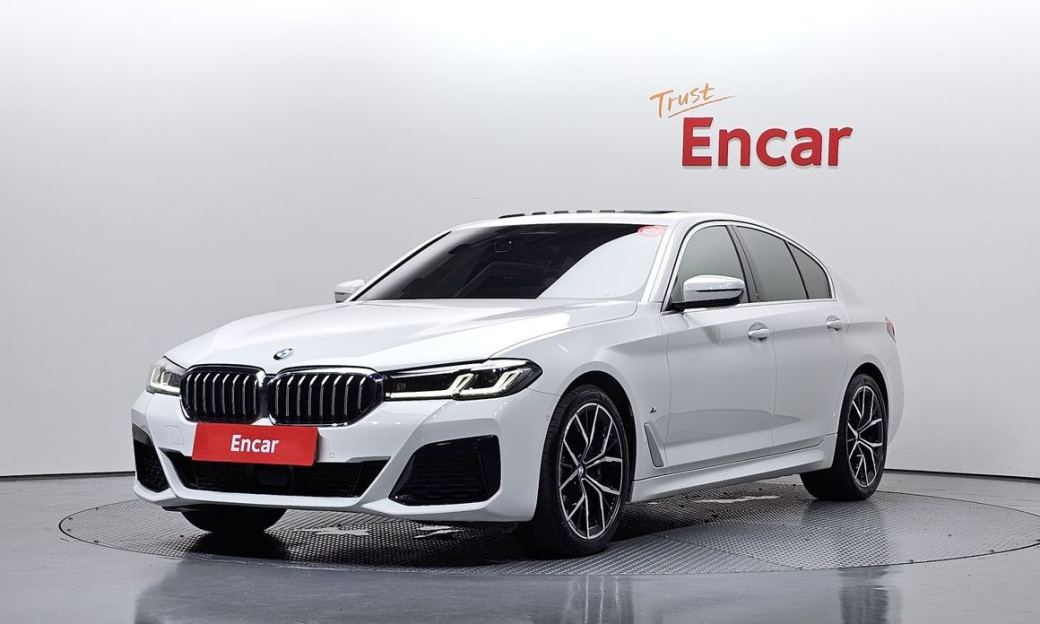 BMW 5-Series 530i xDrive M Sport Package, 2022